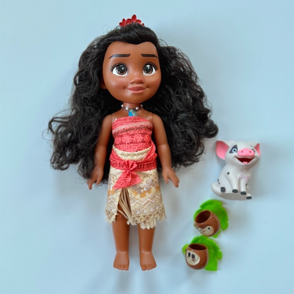Disney Moana Doll Princess Tea Time with Pua Figure and Teacups Disney Doll - Picture 2 of 5